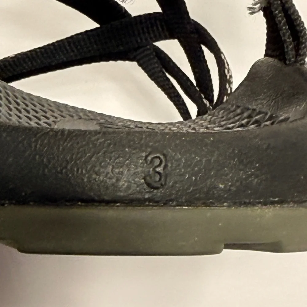 Chaco Z1 Ecotread Kids Sandals Black‎ Gray Strappy Sport Size 3